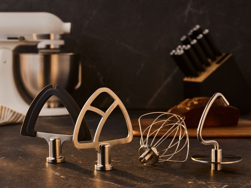 KitchenAid Artisan Plus nový robot 2026 s osvětlením a poloviční rychlostí_5